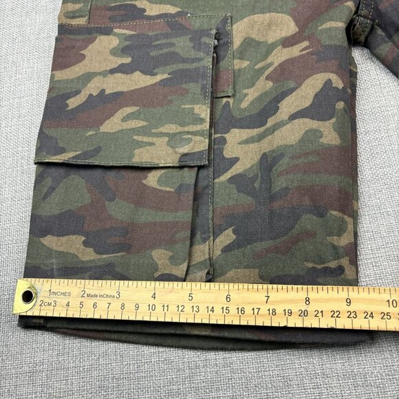 Men's Camo Cargo Shorts By GDMG & Co. Size 32 - Picture 7 of 11